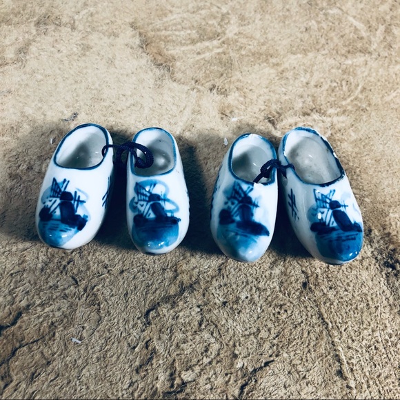 Vintage Clogs Dutch Holland Blue White Miniature Ceramic Windmill Shoes - Picture 4 of 9